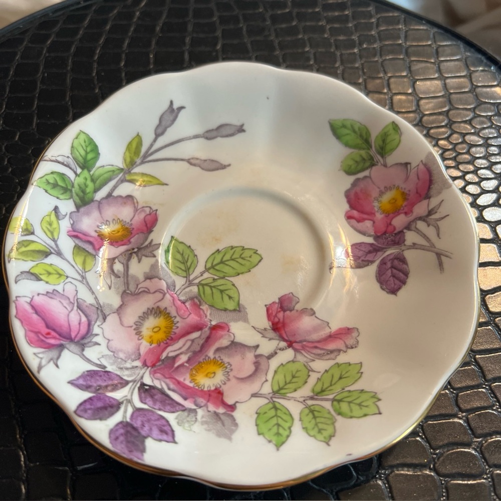 Royal Albert Bone China England Flower of the Month Series No.6 Dog Rose Saucer